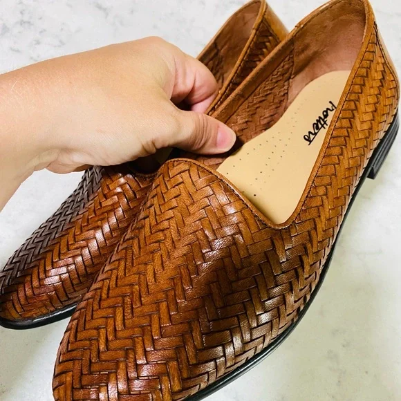 Trotters Liz III Slip-On Size 8 WIDE Shoes 👞 GREAT CONDITION - Picture 2 of 16